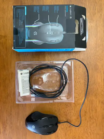 Mouse Gamer Óptico Logitech G300S Negro - miniatura 2
