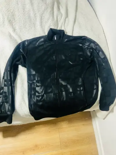 Conjunto deportivo negro Adidas para hombre - miniatura 1