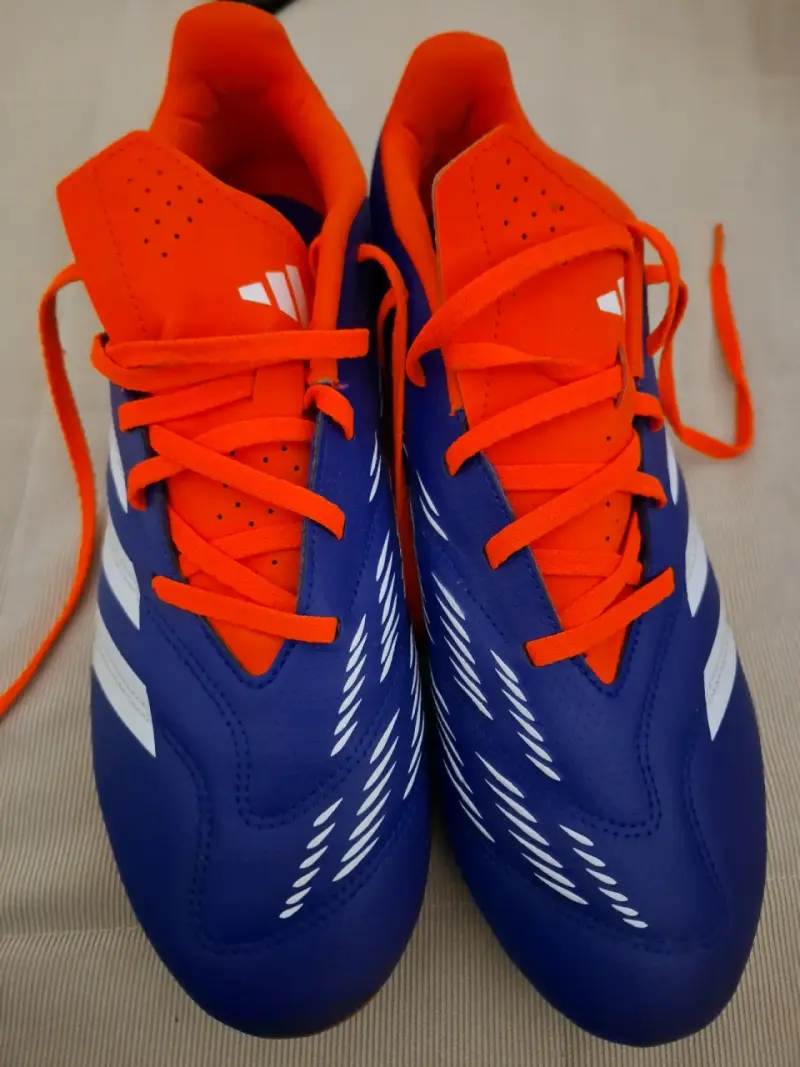 Zapatillas de fútbol Adidas Predator azul y rojo - 3