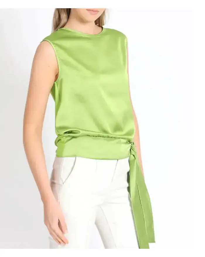 Blusa sin mangas verde con lazo marca Liolá - 4