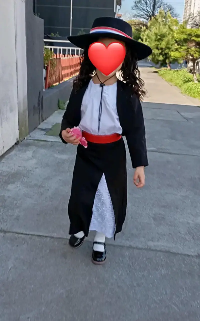 Traje de huasa para niña con sombrero - 2