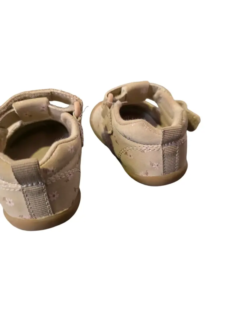 Zapatos de bebé beige con flores Colloky - 3