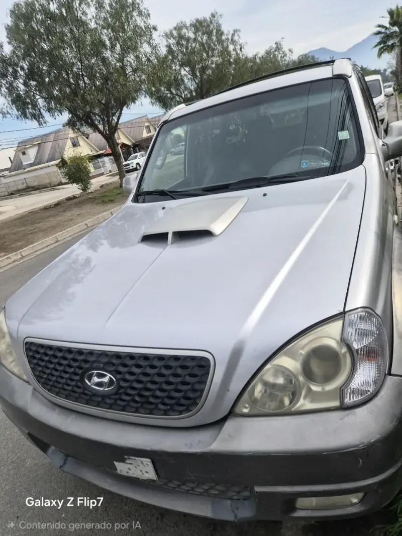 SUV Hyundai Terracan 4WD en buen estado - 2