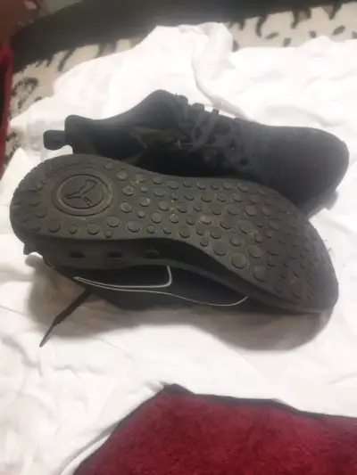 Zapatillas deportivas negras Puma para hombre - miniatura 1