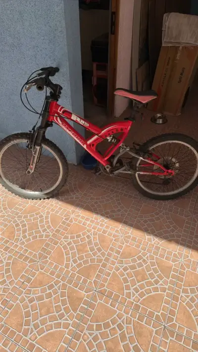 Bicicleta infantil Oxford roja con suspensión - miniatura 1