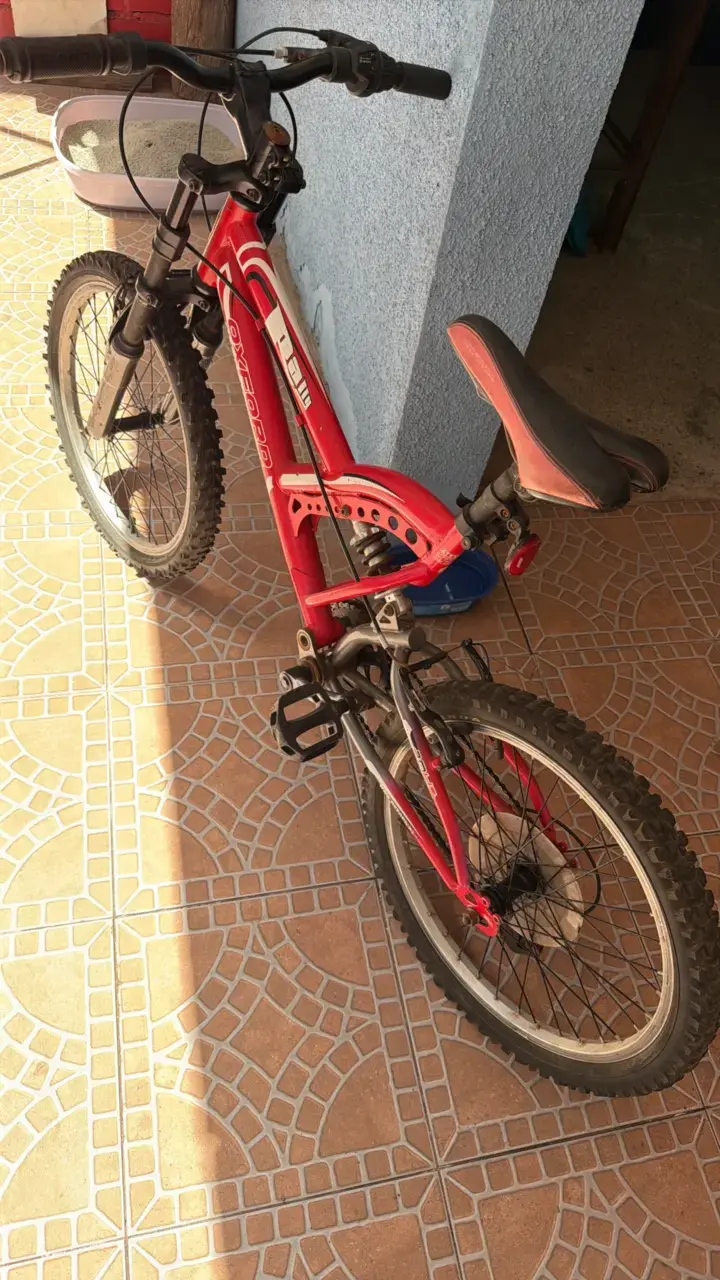 Bicicleta infantil Oxford roja con suspensión - 2