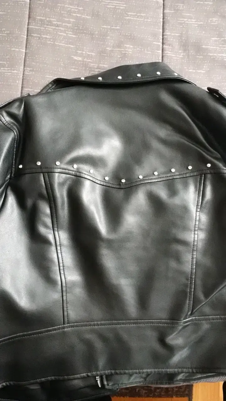 Chaqueta de cuero negra Fiorucci con tachas - 3
