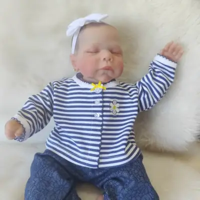 Muñeca Reborn Realista - miniatura 5