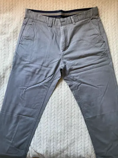 Pack2 pantalones. Zara y Dockers. Talla 42 (32 us) - miniatura 6