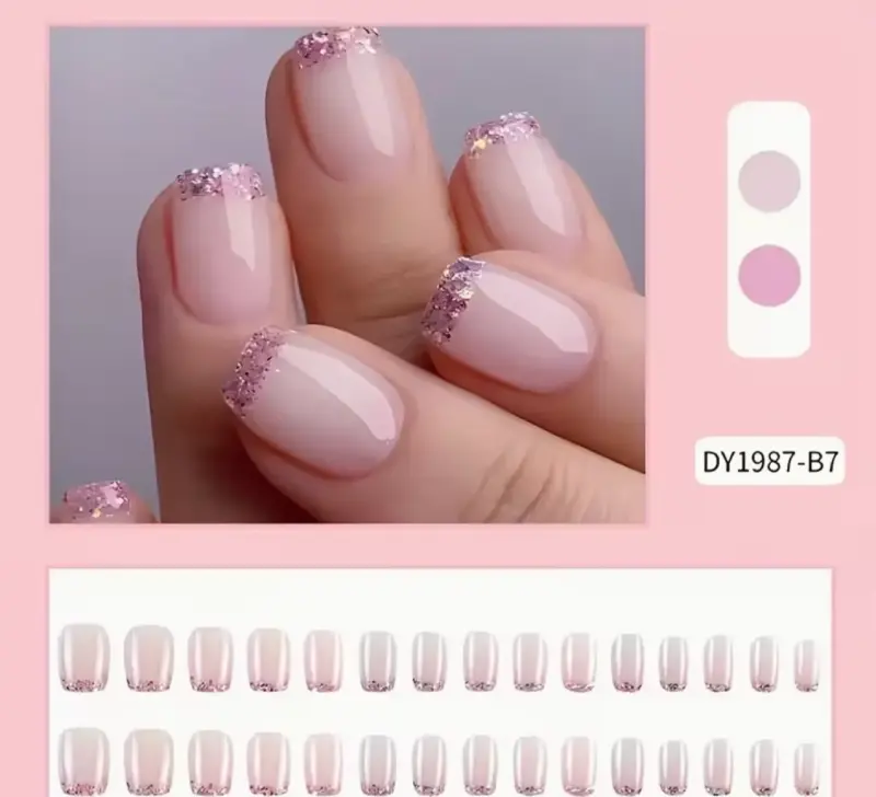 Uñas postizas cortas con glitter rosa - 2