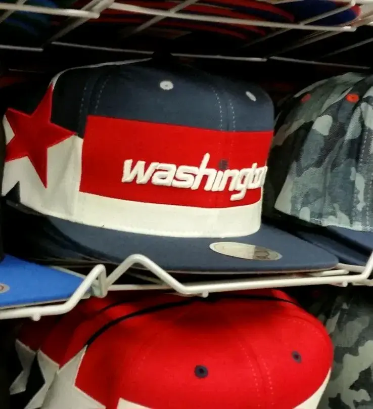 Gorra snapback michell&ness Washington azul y roja - 1