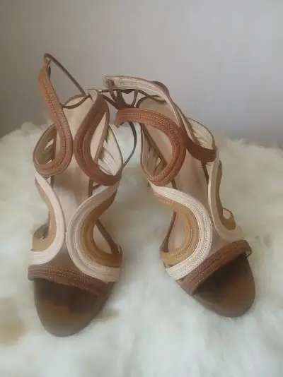 Sandalias de cuña anaranjadas para mujer - miniatura 1