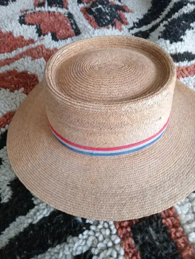 Sombrero de paja con cinta tricolor - miniatura 1