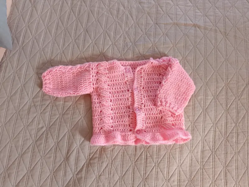 Conjunto tejido a crochet para bebé color rosado - 2