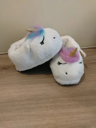 Pantuflas de unicornio para niña con diseño divert - miniatura 2
