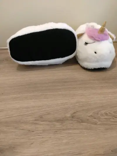 Pantuflas de unicornio para niña con diseño divert - miniatura 3