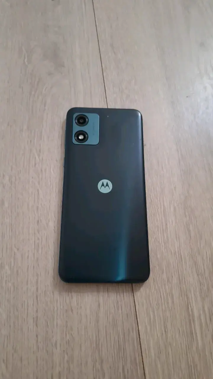 Smartphone Motorola con cámara AI - 2