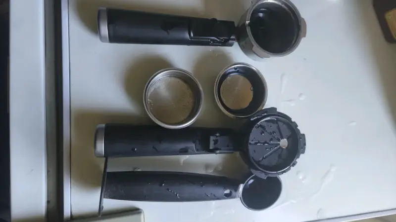 Portafiltros de café con accesorios - 2