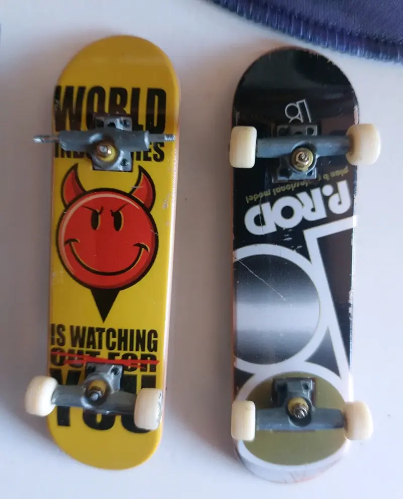 Lote 2 Tech Deck – World Industries + Plan B - 2
