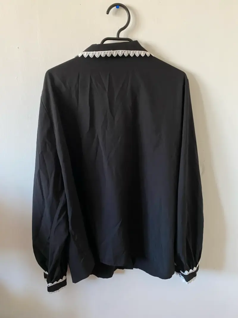 Blusa negra con encaje 4XL - 2