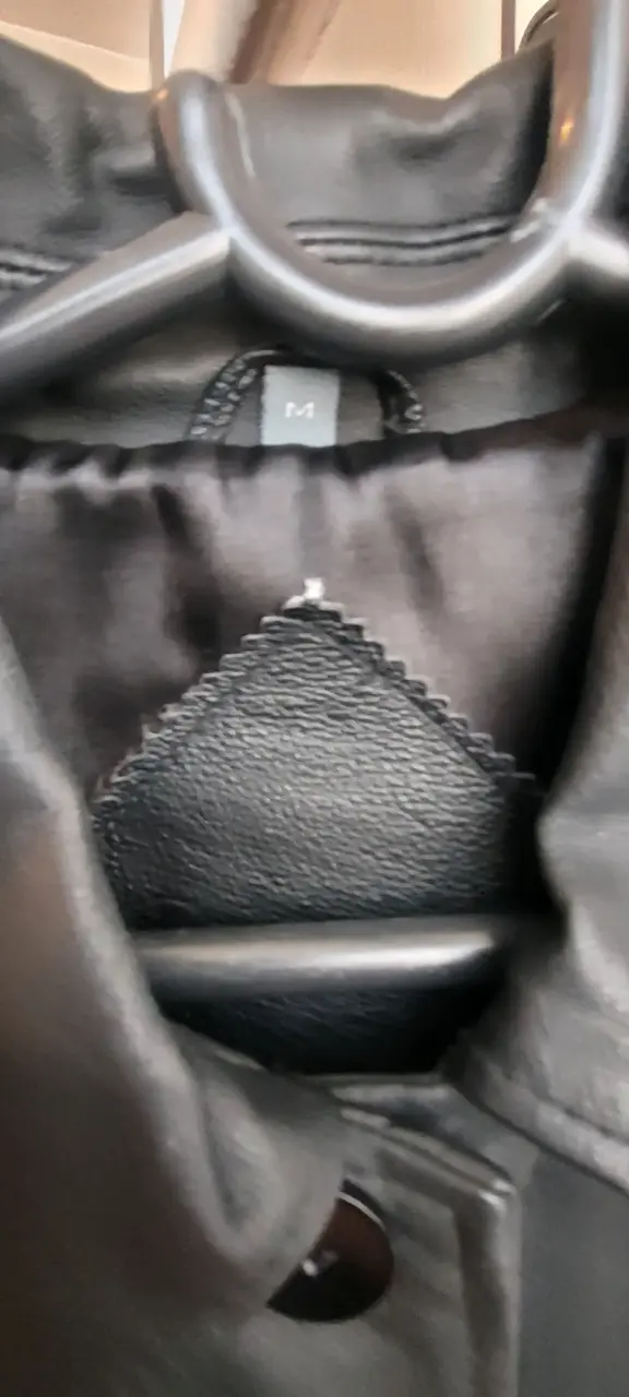 Chaqueta de cuero negra para mujer talla M - 1