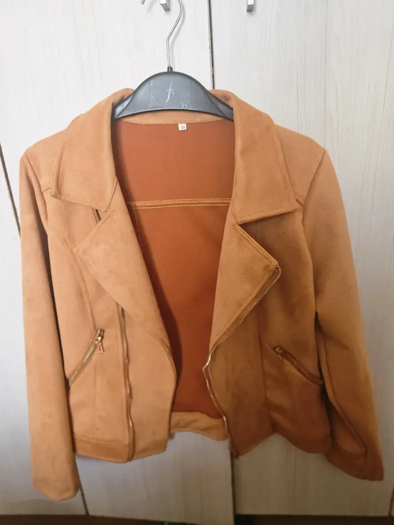 Chaqueta de gamuza color camel con cierre - 1