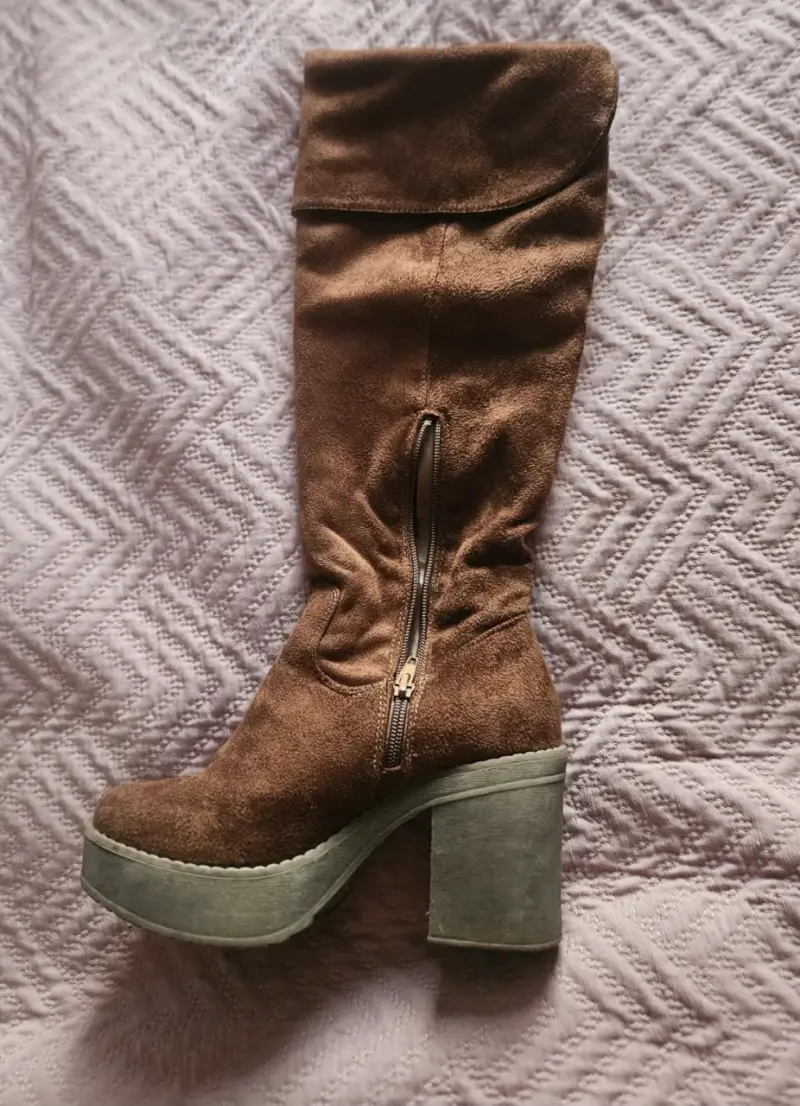 Botas de gamuza marrón con tacón alto - 2