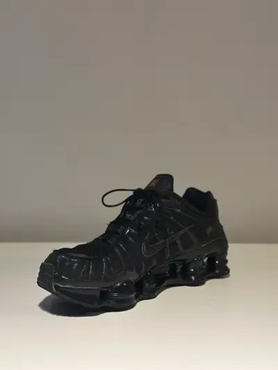 Zapatillas deportivas negras Nike Shox para hombre - miniatura 4