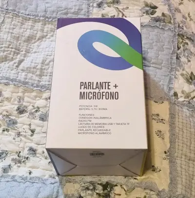 Parlante portátil con micrófono SoundPro - miniatura 2