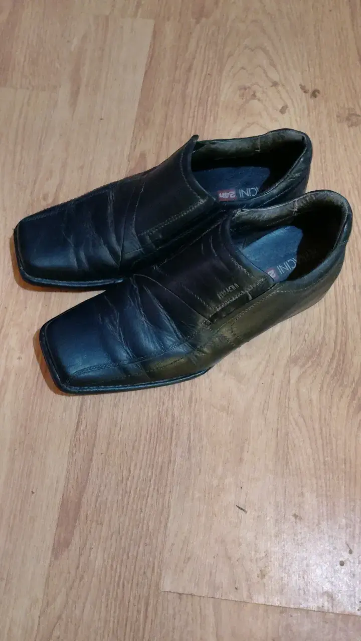 Zapatos de vestir negros para hombre