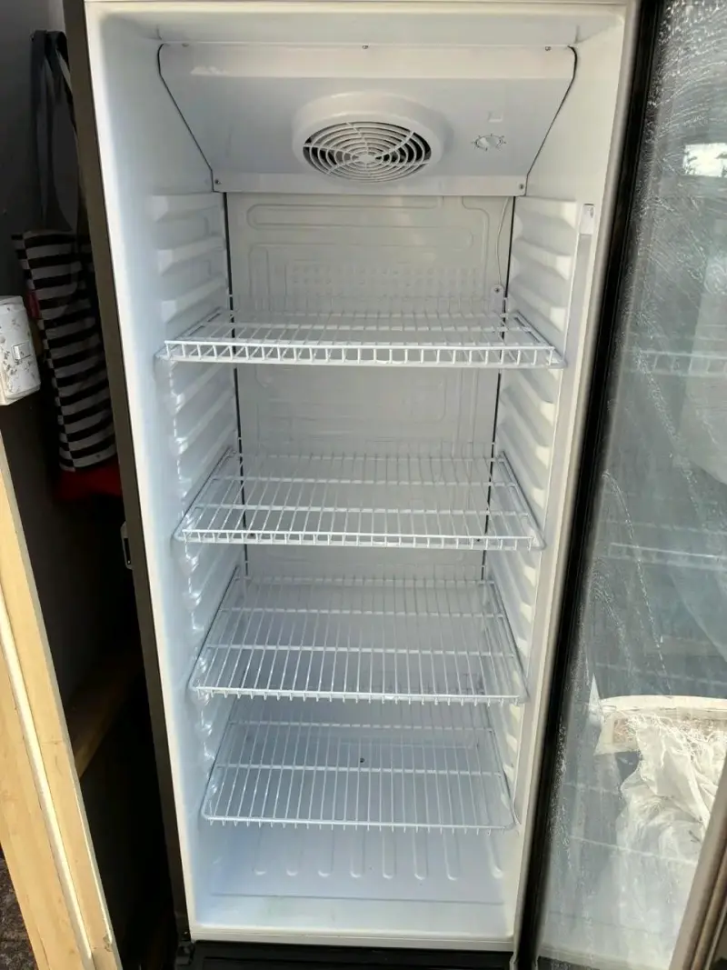 Refrigerador vertical exhibidor Gelator - 1