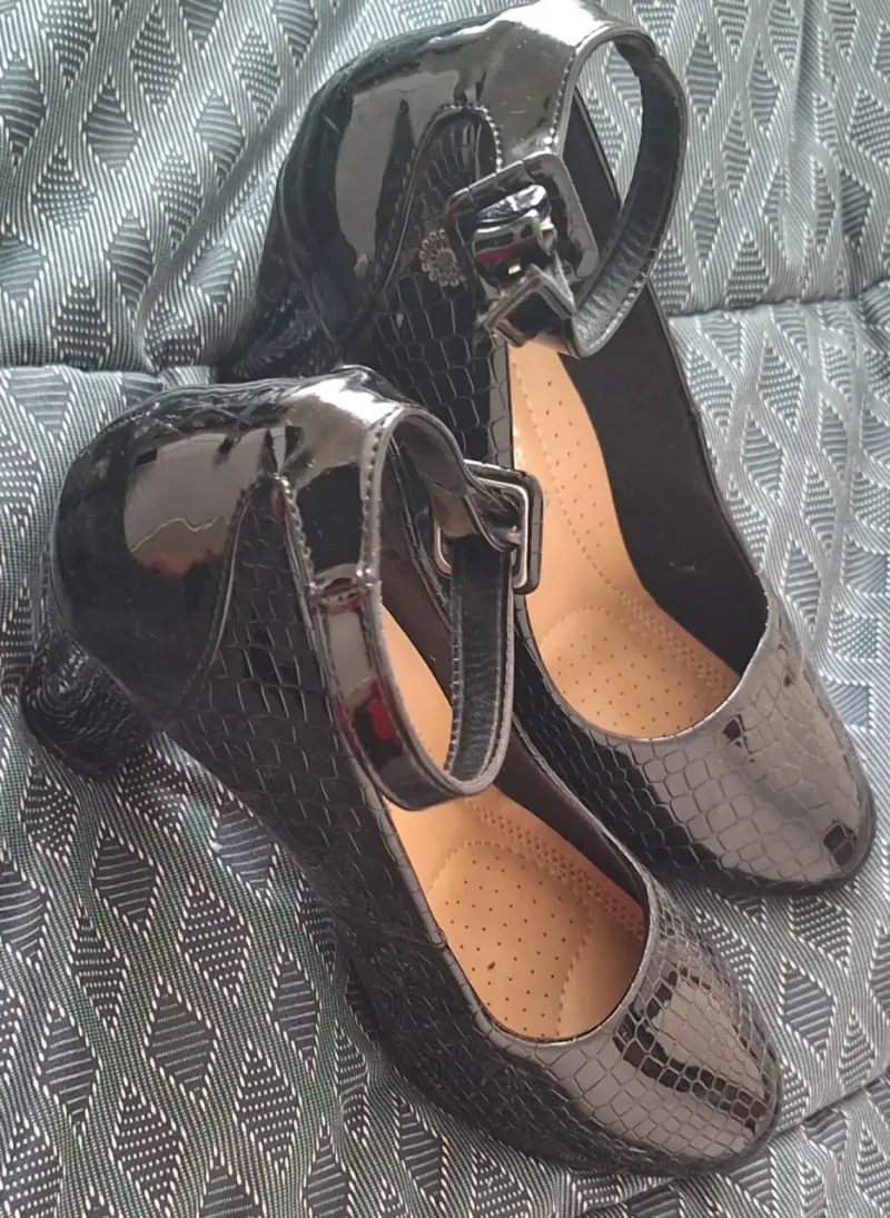 Zapatos de tacón negros Chalada - 2
