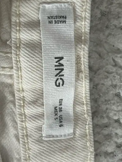 Pantalones cargo beige MNG para mujer - miniatura 3