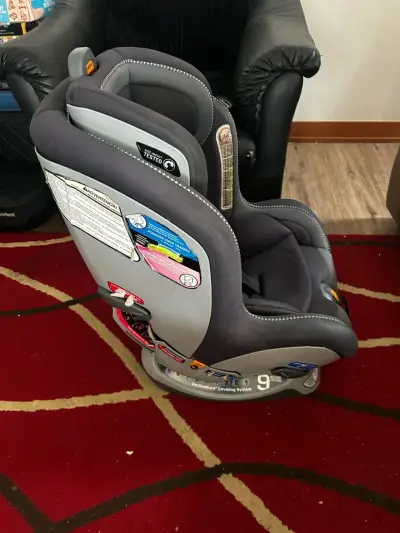 Silla de Auto Chicco NextFit 9 Posiciones - miniatura 2