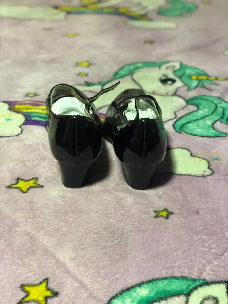 Zapatos de charol negro para niña con hebilla - 3