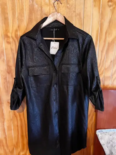 Vestido camisero negro con textura Caloe - miniatura 3