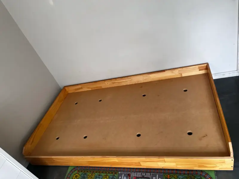 Cama Montessori de madera. Plaza 1 1/2 - 2