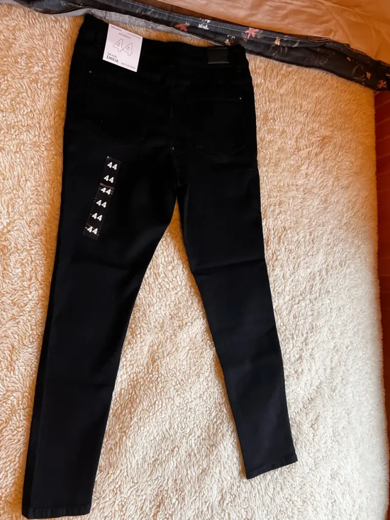 Jeans negros tiro alto talla 44 - 2