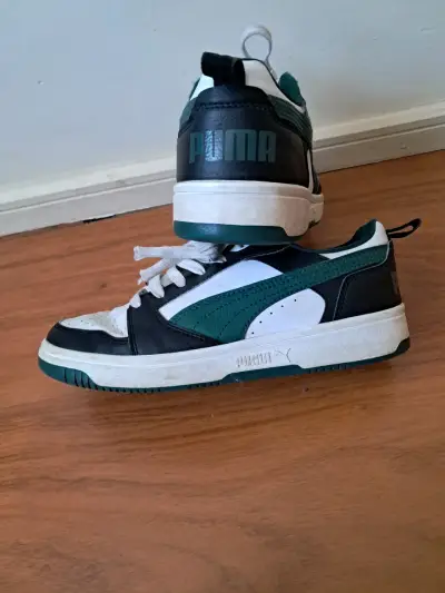 Zapatillas deportivas Puma verde y negro - miniatura 3