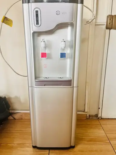 Dispensador de Agua Fría y Caliente WEH Plateado - miniatura 3