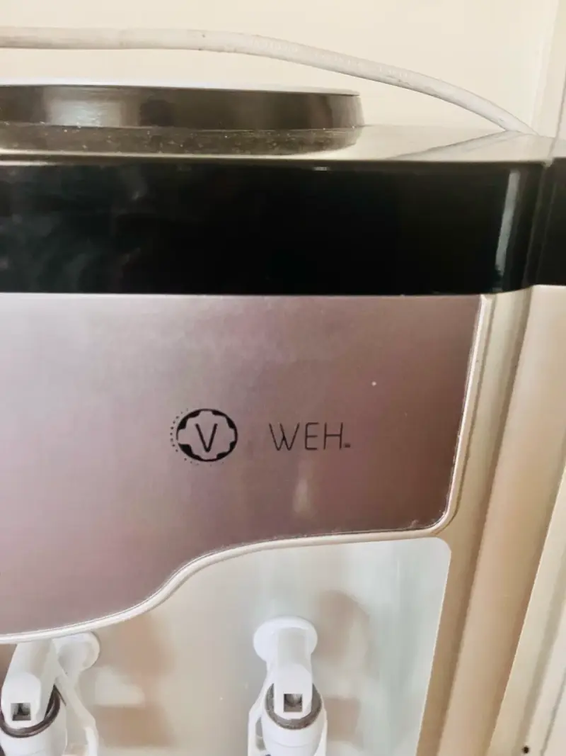Dispensador de Agua Fría y Caliente WEH Plateado - 4
