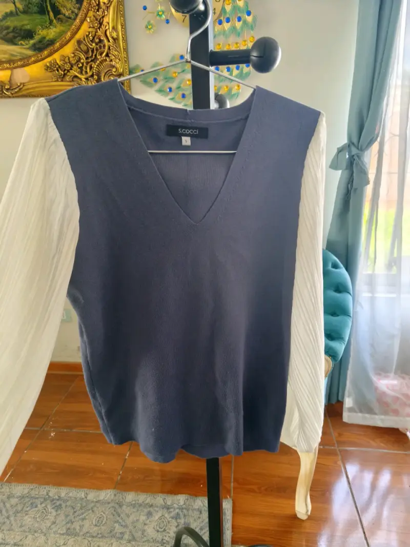 Blusa de mujer S.Cocci con mangas largas plisadas - 1