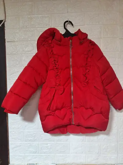 Chaqueta de invierno roja para niña con capucha - miniatura 1
