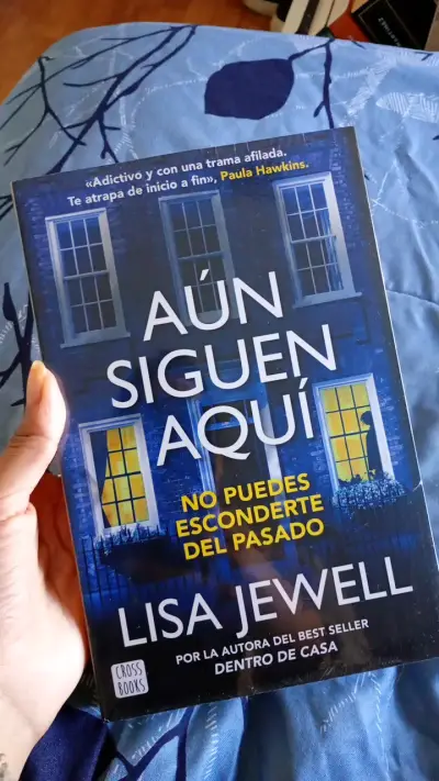 Libro 'Aún Siguen Aquí' de Lisa Jewell - miniatura 1