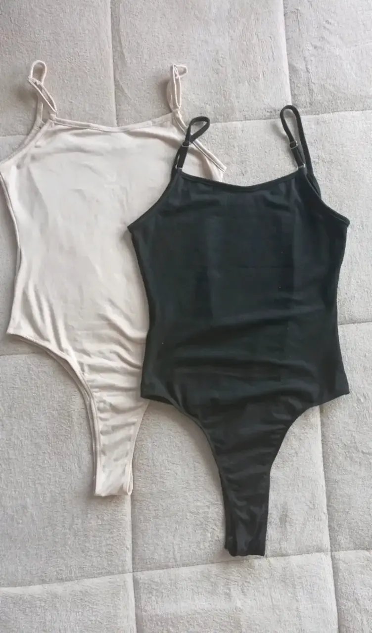 Body de mujer en colores negro y beige