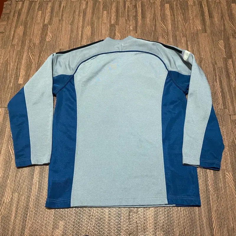 Poleron Vintage Adidas gris y azul Talla M - 5