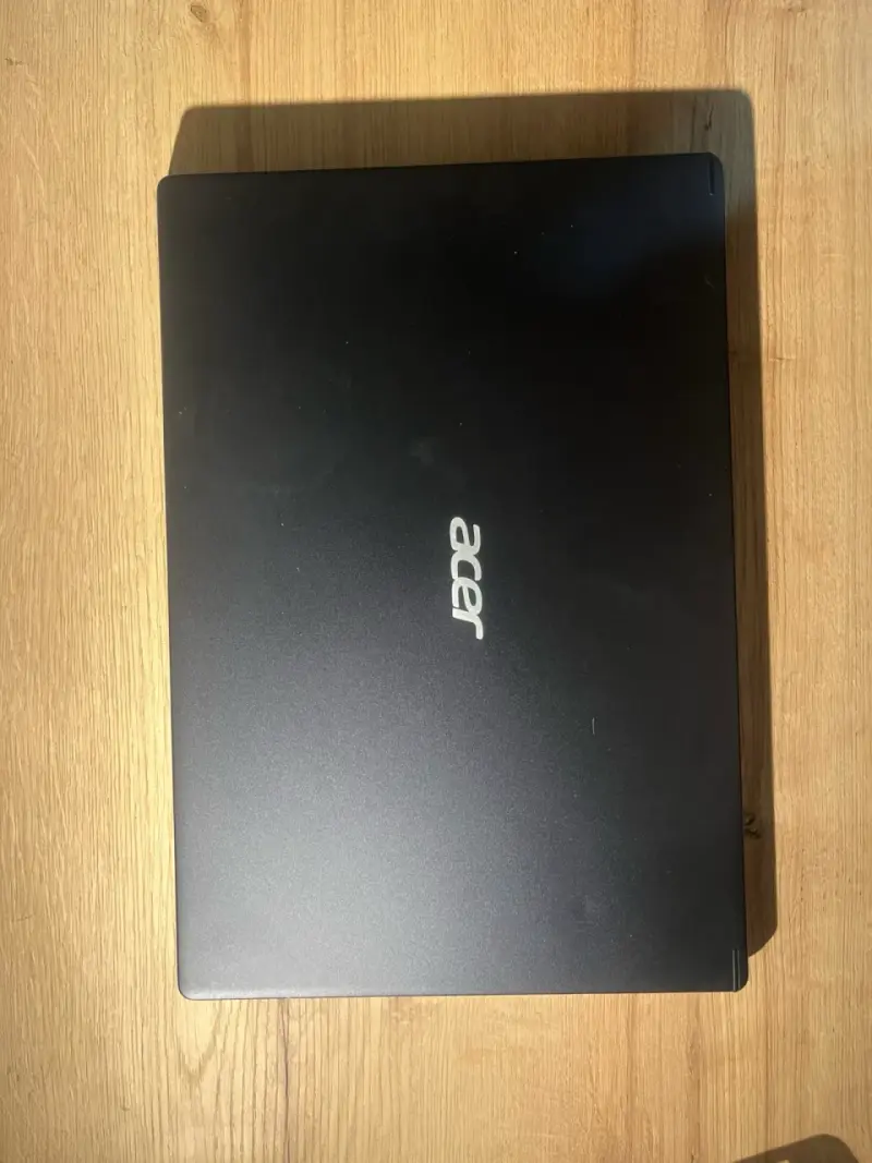 Laptop Acer Aspire 5 Intel Core i3 15.6 pulgadas - 2