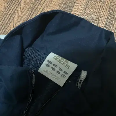 Chaqueta deportiva Adidas Talla S azul con franjas - miniatura 3