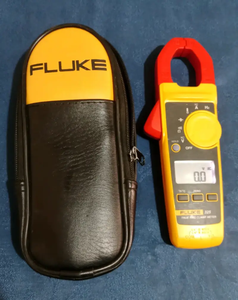 Multímetro de pinza Fluke 325 con estuche - 2