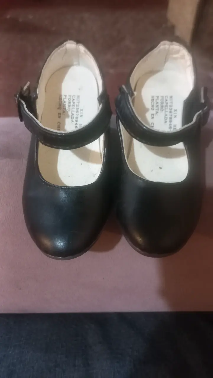Zapatos de niña negros con hebilla - 2